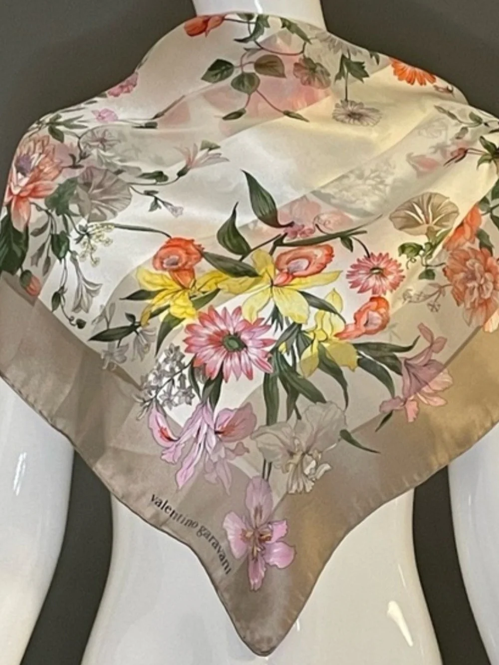 Valentino Garavani Silk Floral Scarf 34 Inches Sq EUC - Picture 3 of 10
